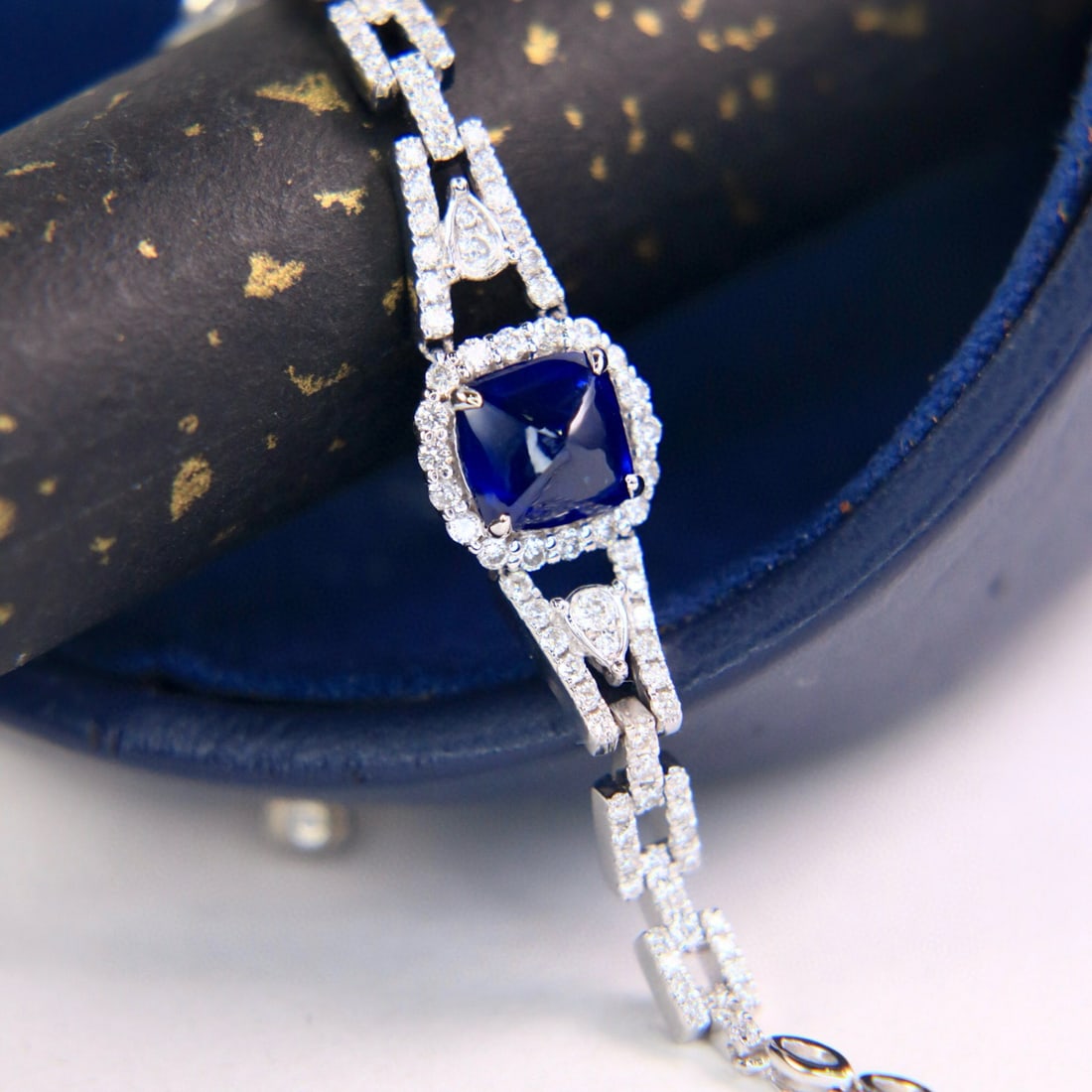 14k Gold 2.15 Ctw Natural Sapphire & Diamond Bracelet - 3
