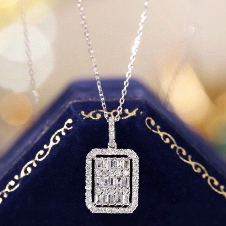 14k Gold 0.40 Ct Natural H Diamond Necklace: Ref:231105251 // gold content:14k gold // main gemstone:diamond // shape:multiple // carat weight:0. 40ct // clarity grade:vs-si // color:h // treatment:natural // Condition: NewHigh Estimate: