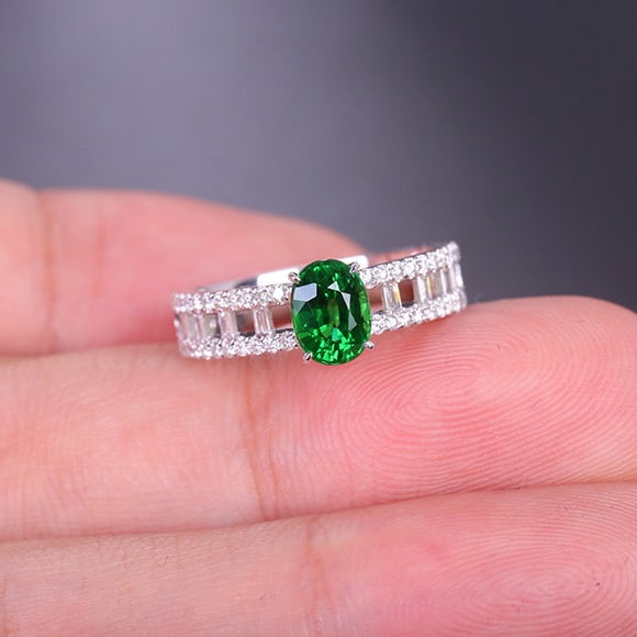 14k Gold 1.58 Ctw Vivid Green Natural Tsavorite & Diamond Ring - 6