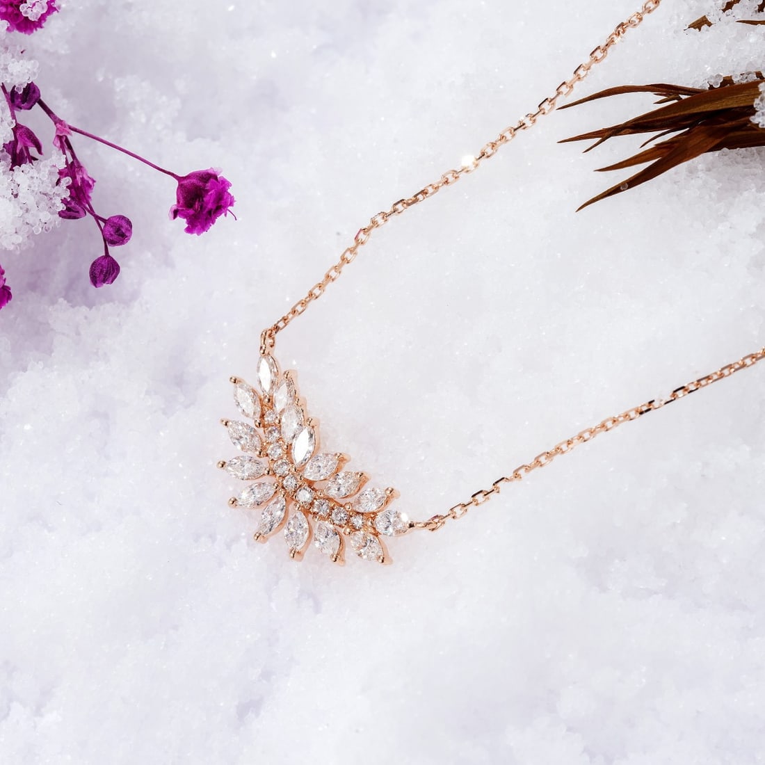 14k Gold 0.63 Ctw Natural H Diamond Necklace: Ref:231106042 // gold content:14k gold // main gemstone:diamond // shape:marquise // carat weight:0. 57ct // clarity grade:vs-si // color:h // treatment:natural // // adjacent gemstone 2 : diamond