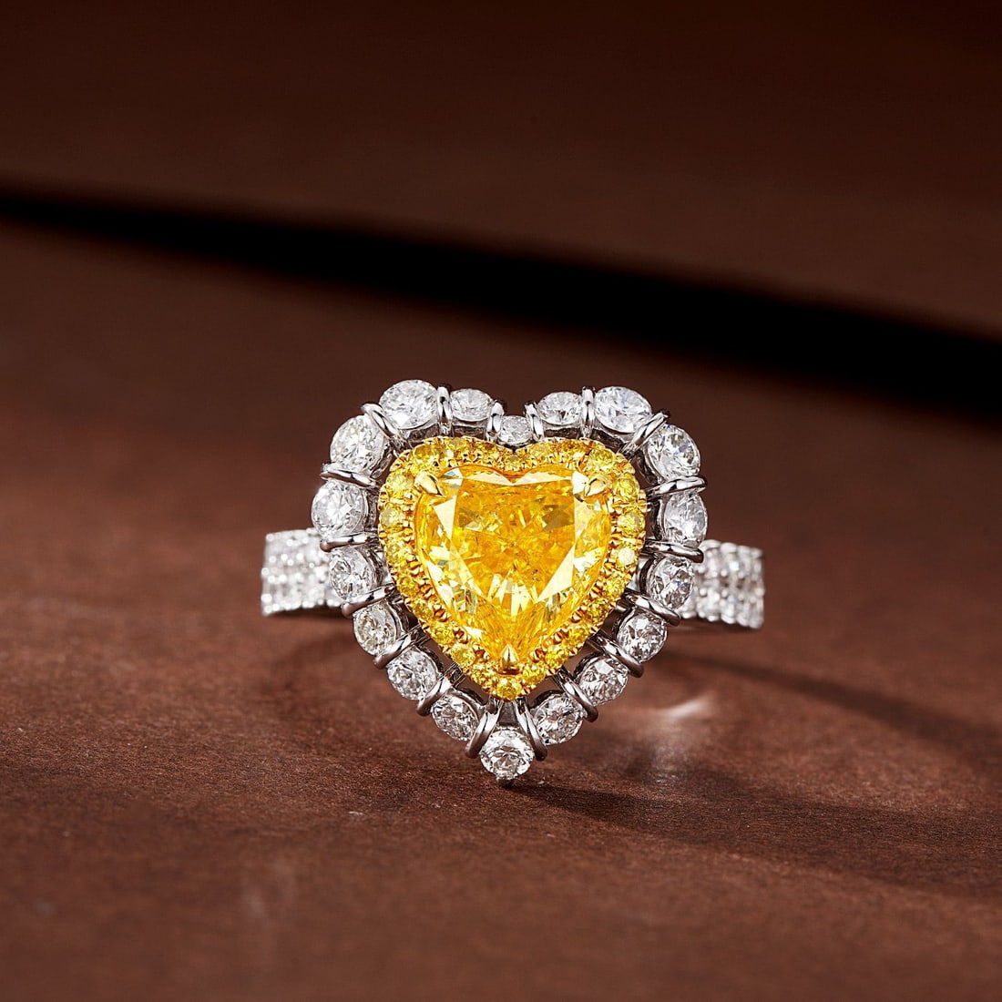 14k Gold 2.17 Ctw Natural Yellow Diamond & Diamond Ring: Ref:231106069 // gold content:14k gold // ring size:7. 25us // // main gemstone:yellow diamond // shape:heart // carat weight:1. 00ct // color:yellow // treatment:natural // // adjacent gemstone 2
