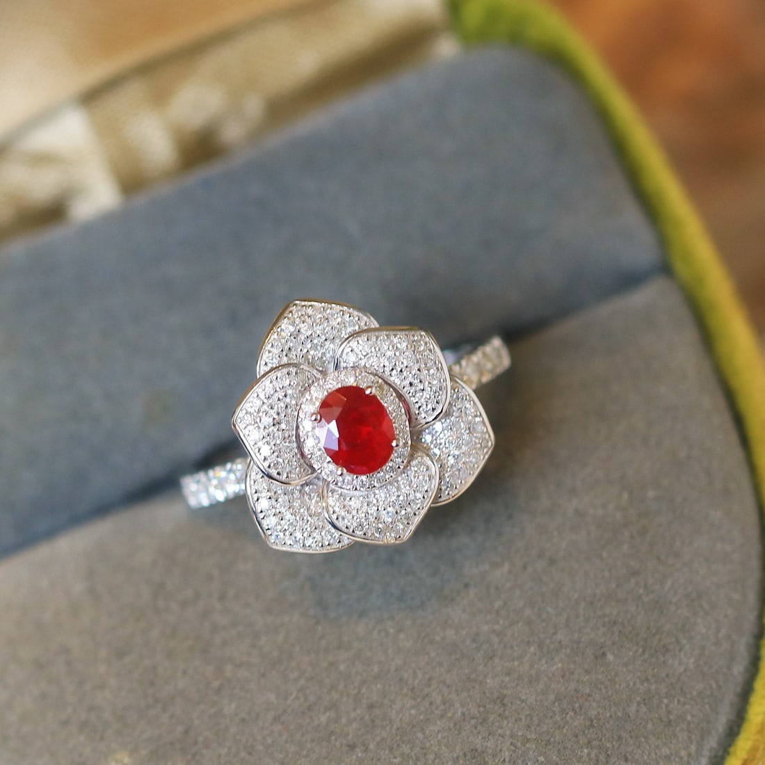 14k Gold 0.98 Ctw Natural Ruby & Diamond Ring - 2