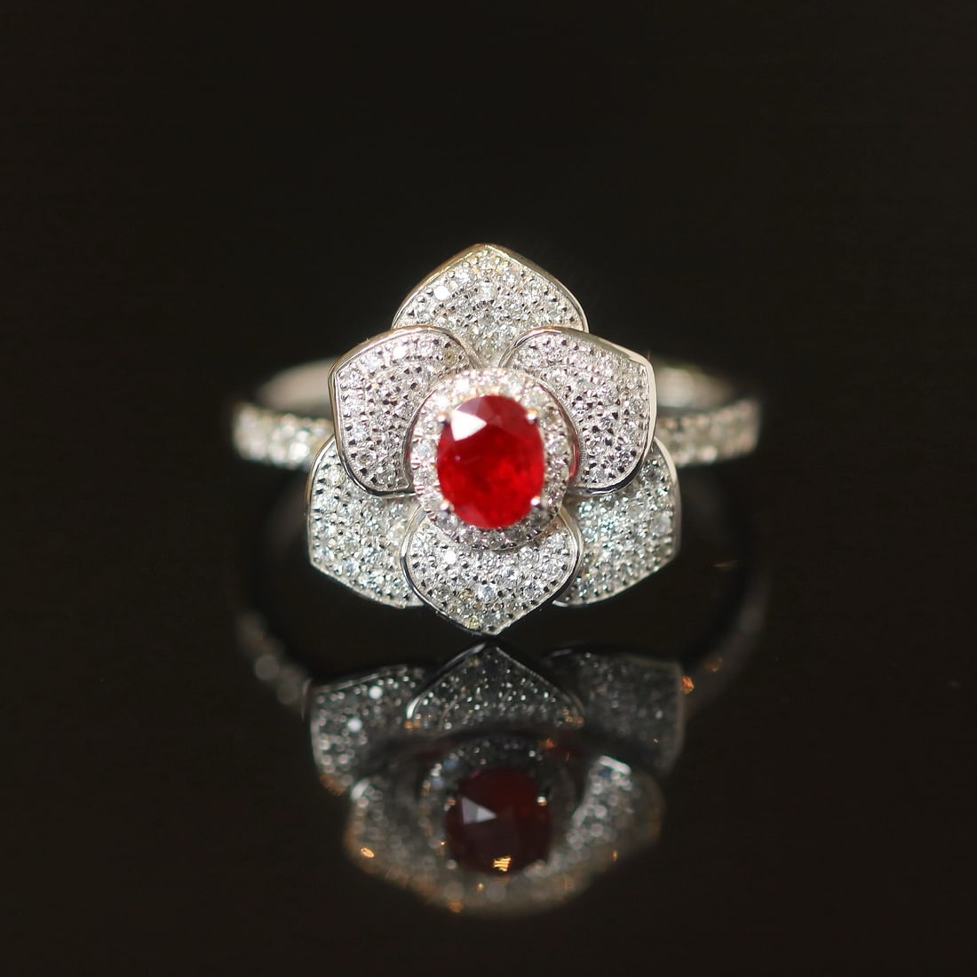 14k Gold 0.98 Ctw Natural Ruby & Diamond Ring - 4