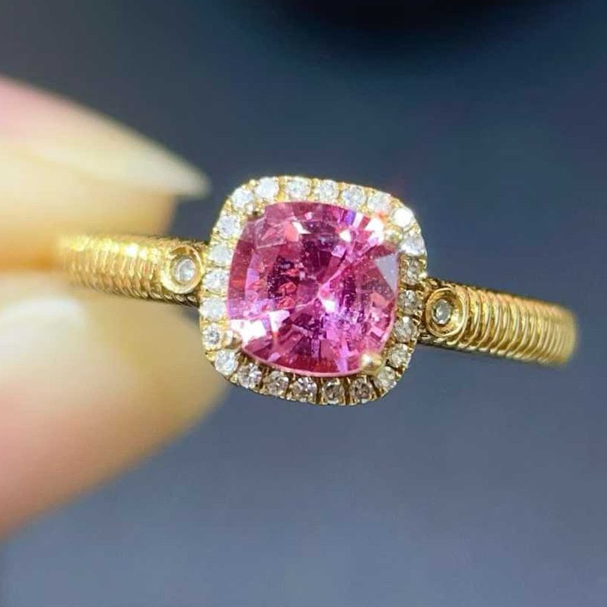 14k Gold 0.85 Ctw Natural Padparadscha Sapphire & Diamond Ring: Ref:231106086 // gold content:14k gold // ring size:7. 25us // // main gemstone:padparadscha sapphire // shape:cushion // carat weight:0. 80ct // color:orangish pink // treatment:natural // //