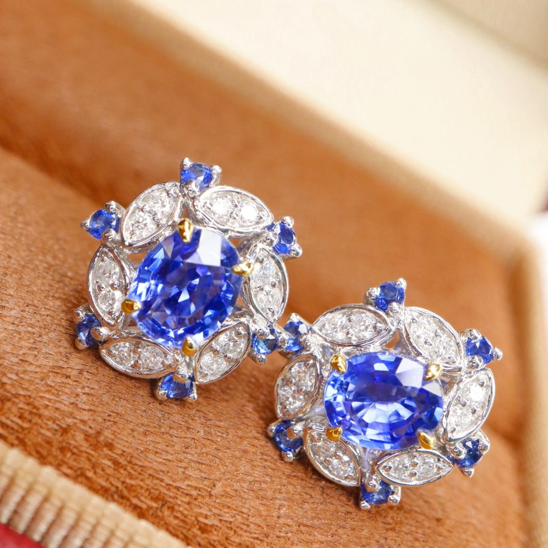 14k Gold 1.67 Ctw Natural Sapphire & Diamond Earrings - 3