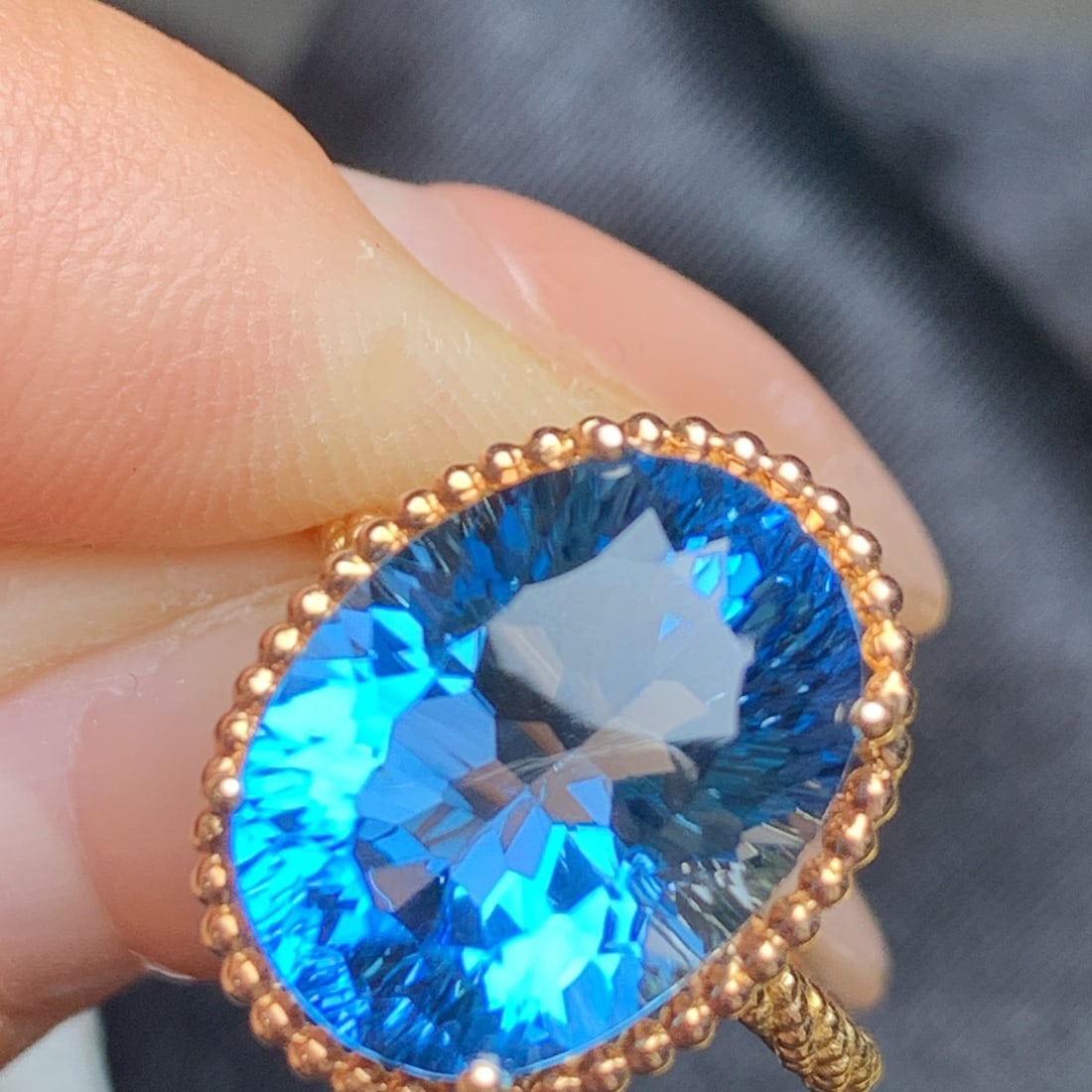 14k Gold 9.20 Ct Natural Topaz Ring - 3