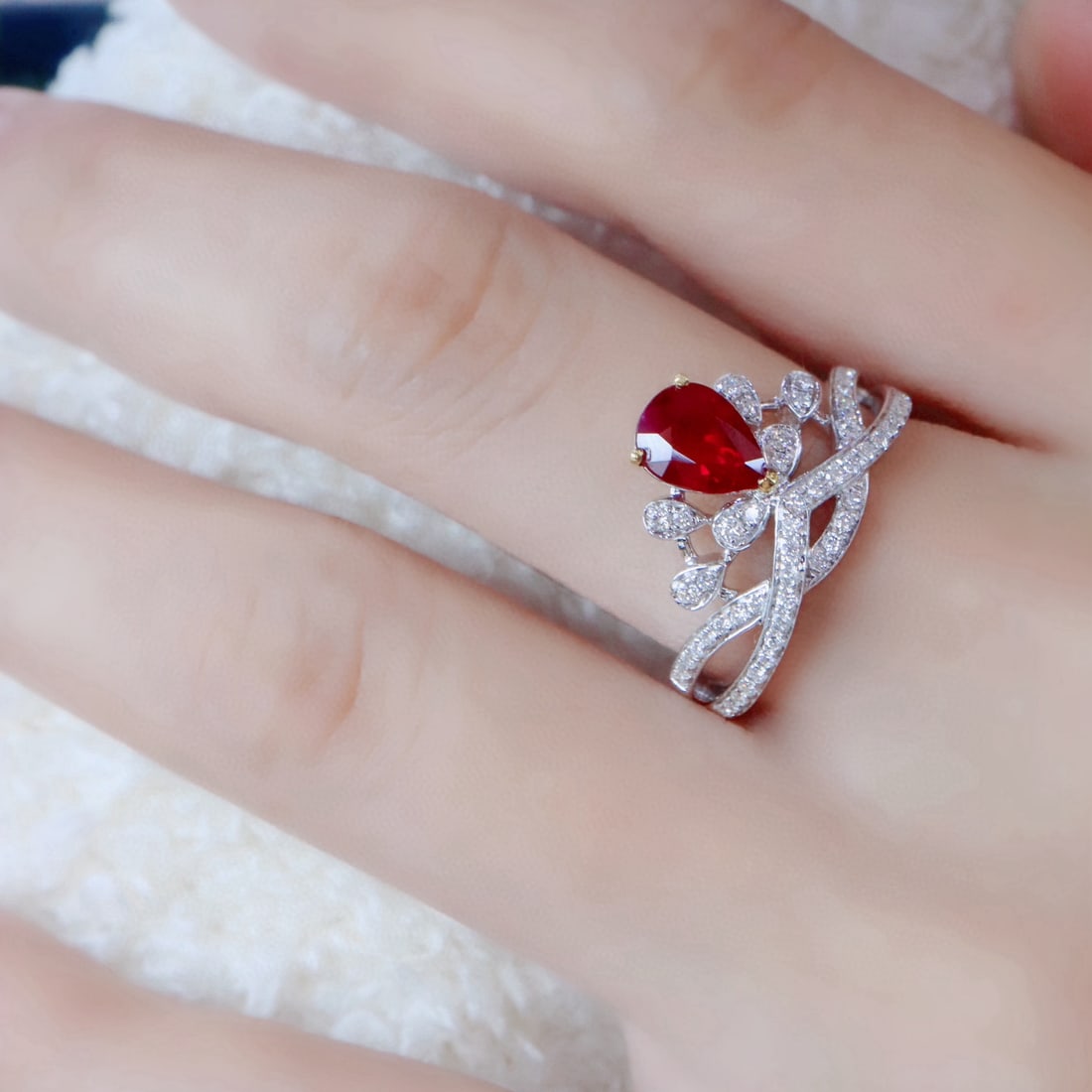 14k Gold 1.50 Ctw Vivid Red Natural Ruby & Diamond Ring - 5