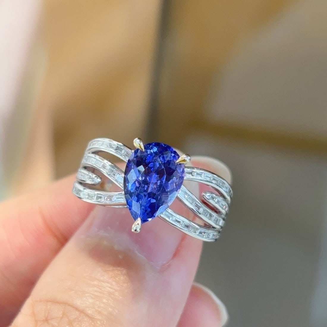 14k Gold 3.13 Ctw Natural Tanzanite & Diamond Ring - 2