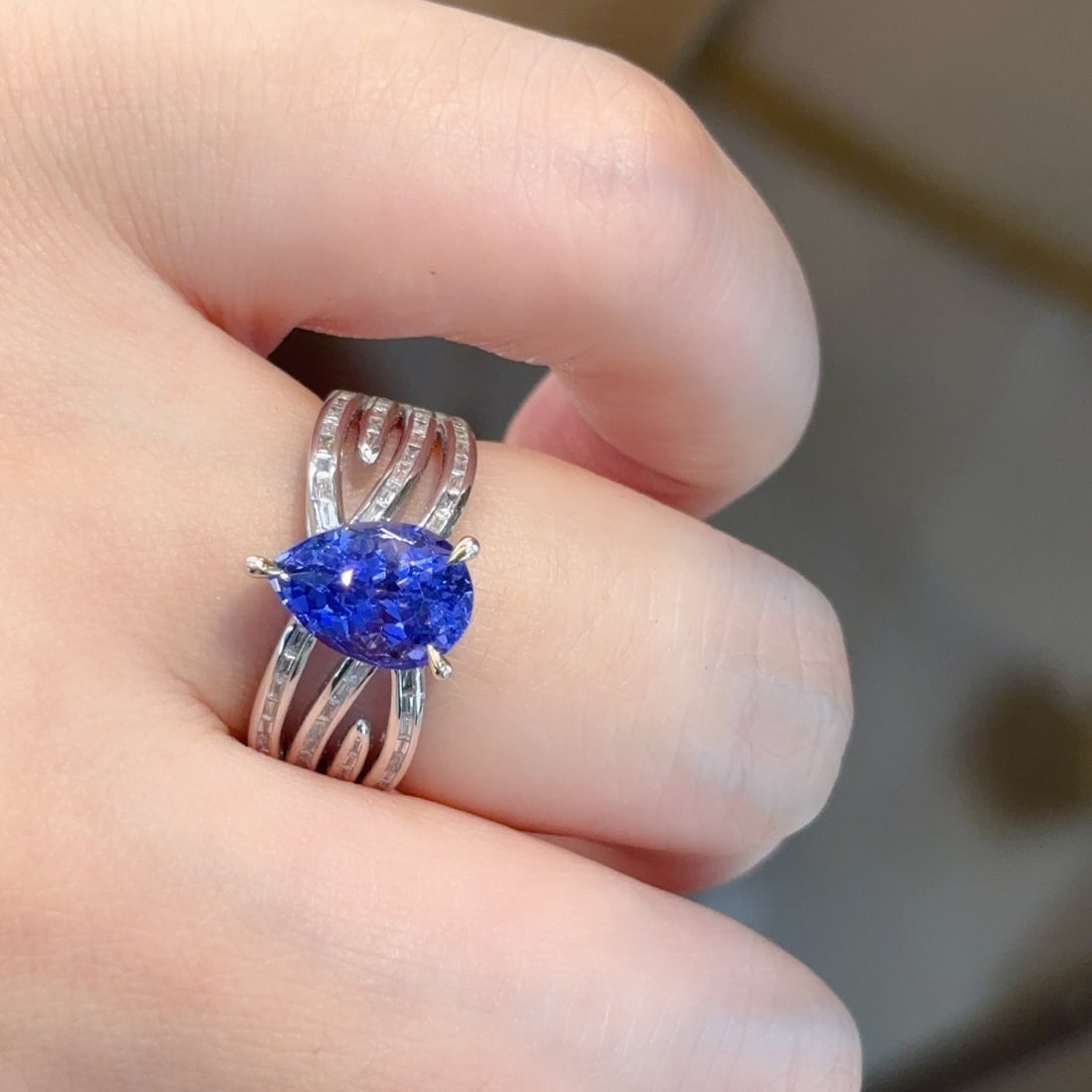 14k Gold 3.13 Ctw Natural Tanzanite & Diamond Ring - 5