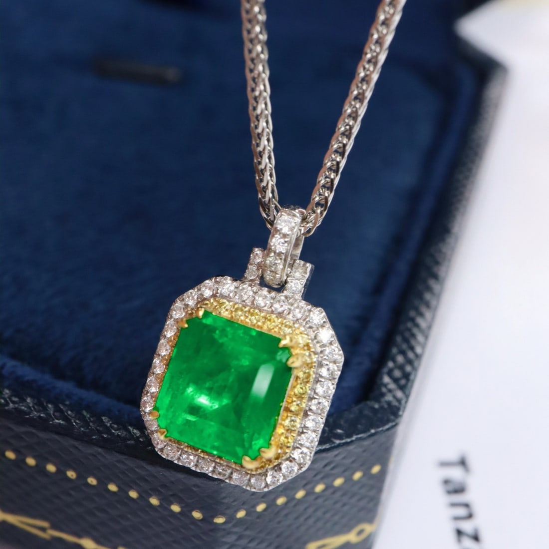 14k Gold 2.06 Ctw Vivid Green Natural Emerald & Diamond Pendant( Without Chain ) - 3