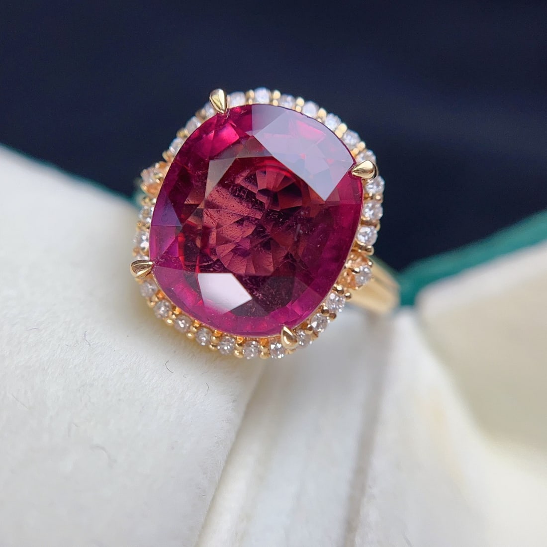 14k Gold 8.20 Ct Natural Tourmaline & Diamond Ring: Ref:231106172 // gold content:14k gold // ring size:7. 25us // // main gemstone:tourmaline // shape:oval // carat weight:8. 20ct // color:red // treatment:natural // // adjacent gemstone 2 :