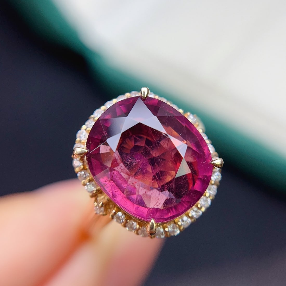 14k Gold 8.20 Ct Natural Tourmaline & Diamond Ring - 3