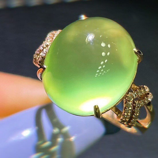14k Gold 12 Ct Natural Prehnite & Diamond Ring - 6