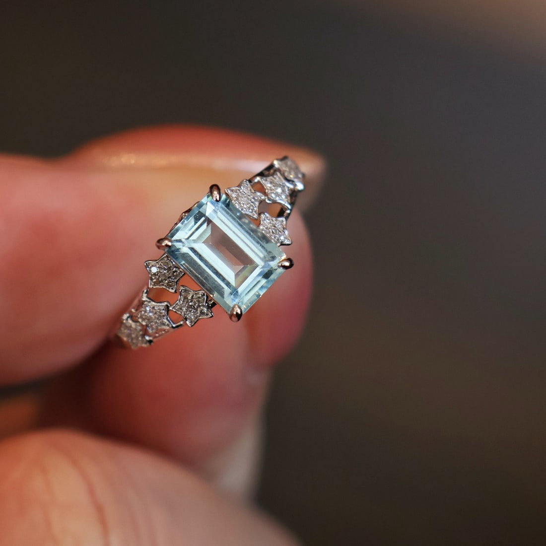 14k Gold 1.3 Ct Natural Aquamarine & Diamond Ring - 6