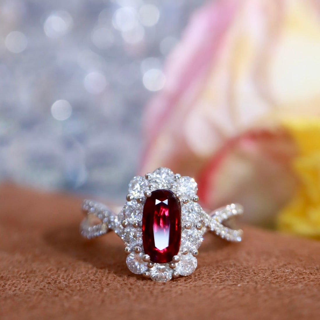 14k Gold 1.79 Ctw Natural Ruby & Diamond Ring: Ref:231106194 // gold content:14k gold // ring size:7. 25us // // main gemstone:ruby // shape:oval // carat weight:1. 01ct // color:red // treatment:natural // // adjacent gemstone 2 : diamond // shap