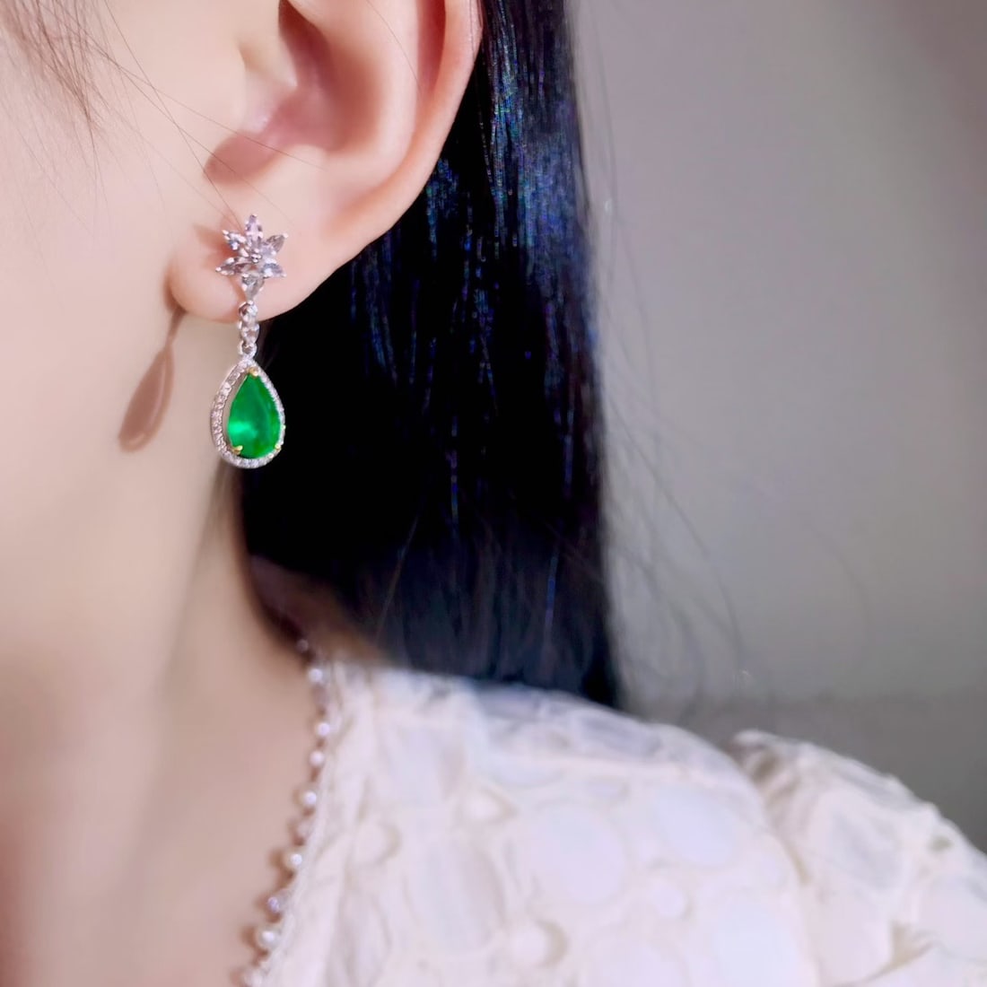 14k Gold 3.1 Ct Vivid Green Natural Emerald & Diamond & Sapphire Earrings - 4