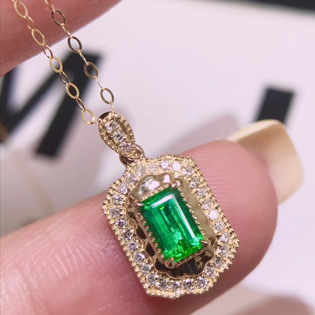 14k Gold 0.62 Ctw Vivid Green Natural Emerald & Diamond Pendant( Without Chain ) - 2