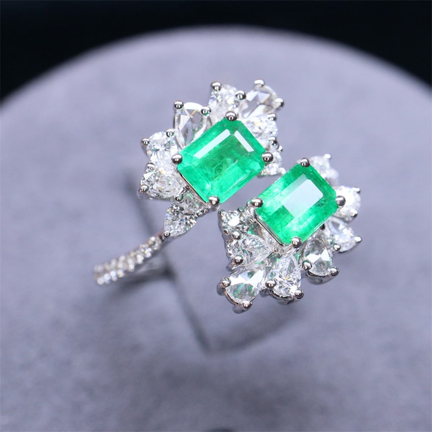 14k Gold 0.81 Ct Natural Emerald & Diamond Ring - 2