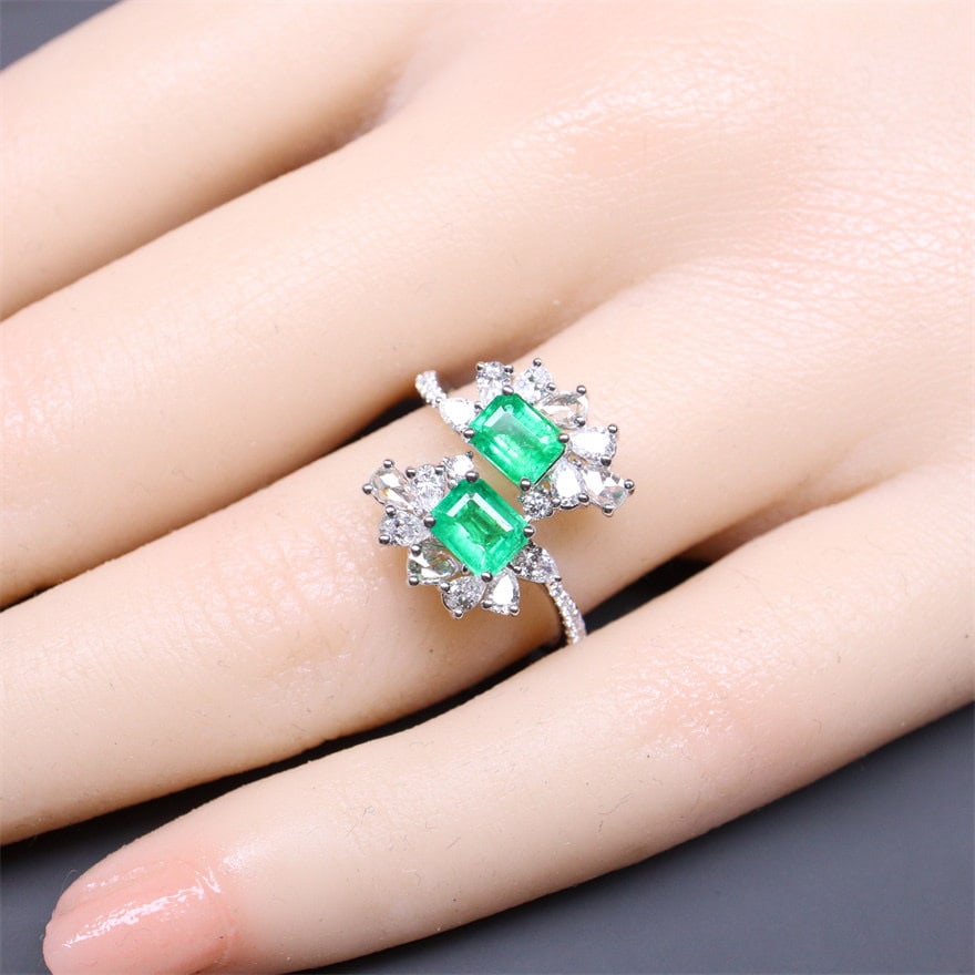 14k Gold 0.81 Ct Natural Emerald & Diamond Ring - 6