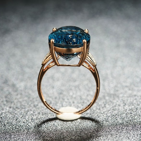 14k Gold 16.52 Ct Natural Topaz & Diamond Ring - 6