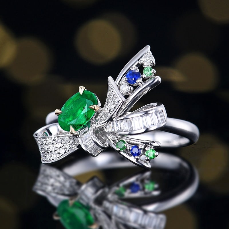 14k Gold 0.6 Ctw Vivid Green Natural Emerald & Diamond Ring - 2