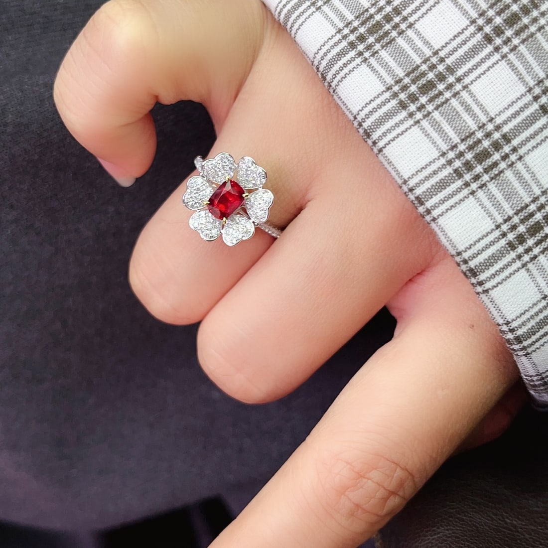 14k Gold 1.85 Ctw Natural Ruby & Diamond Ring - 5