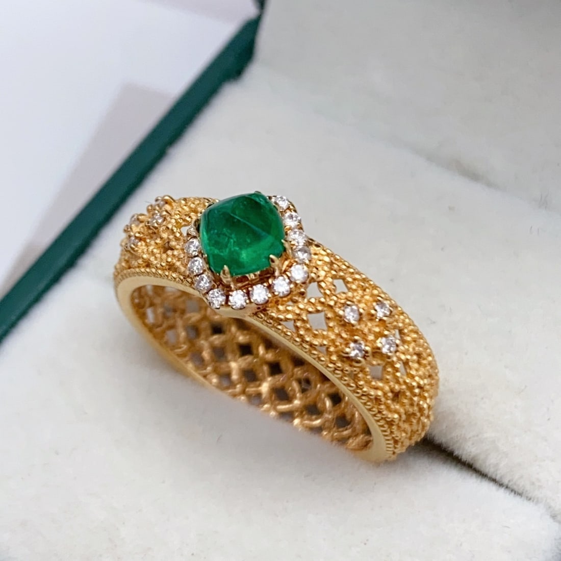 14k Gold 0.55 Ct Natural Emerald & Diamond Ring - 3