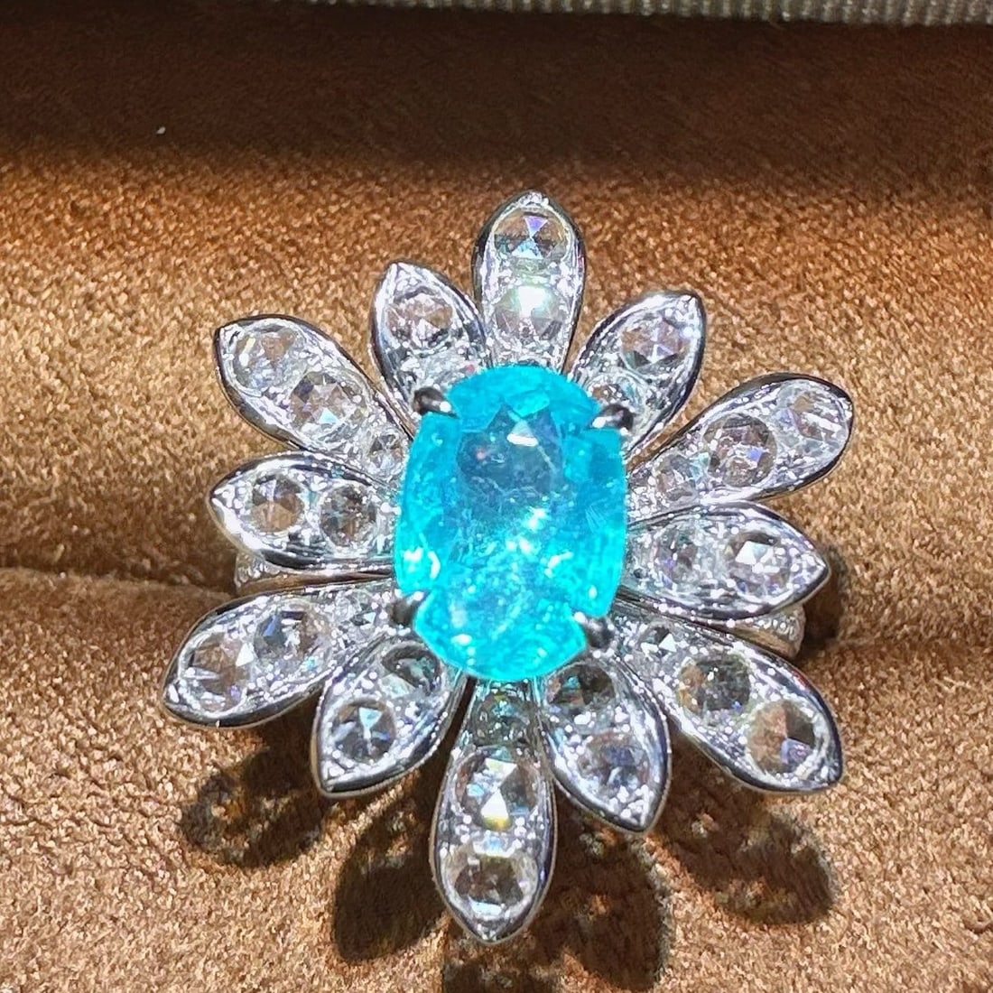 14k Gold 2.31 Ctw Natural Paraiba Tourmaline & Diamond Ring - 3
