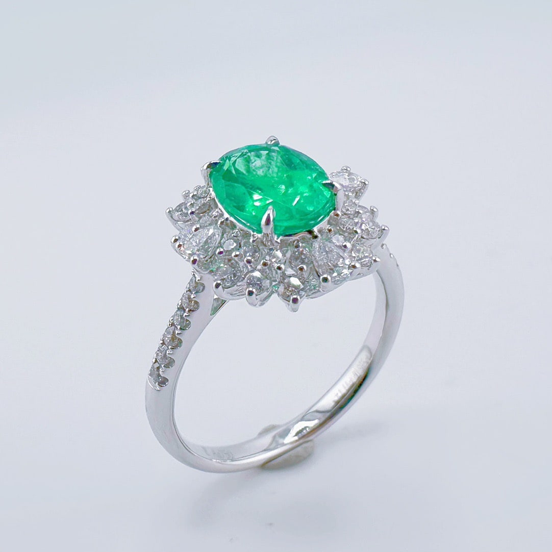 14k Gold 2.10 Ctw Natural Emerald & Diamond Ring - 3