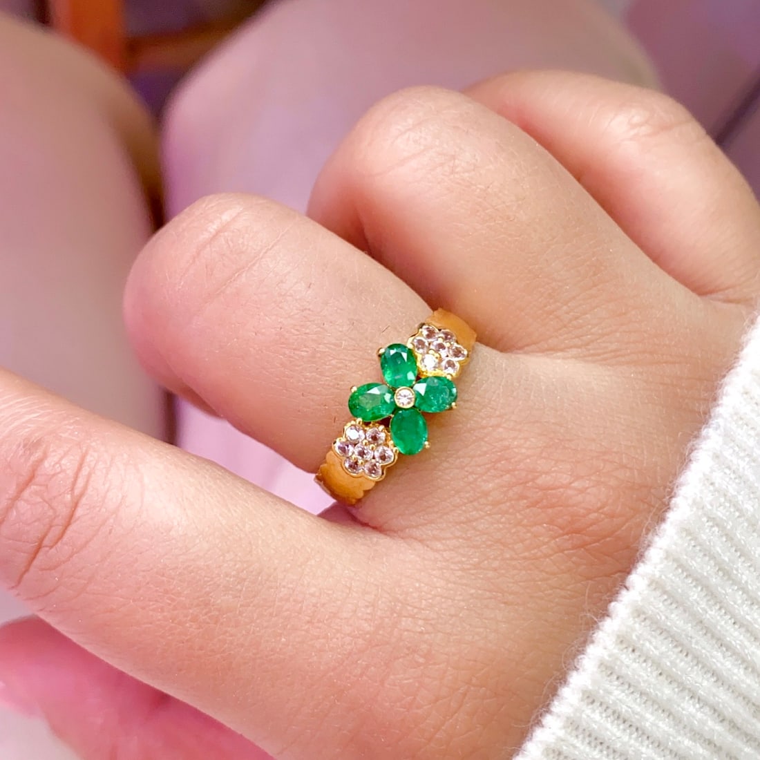 14k Gold 1.20 Ct Vivid Green Natural Emerald & Sapphire Ring - 5