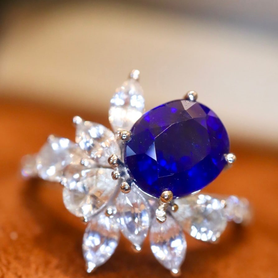 14k Gold 2.30 Ctw Natural Sapphire & Diamond Ring - 3