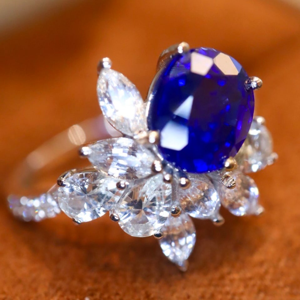 14k Gold 2.30 Ctw Natural Sapphire & Diamond Ring - 5