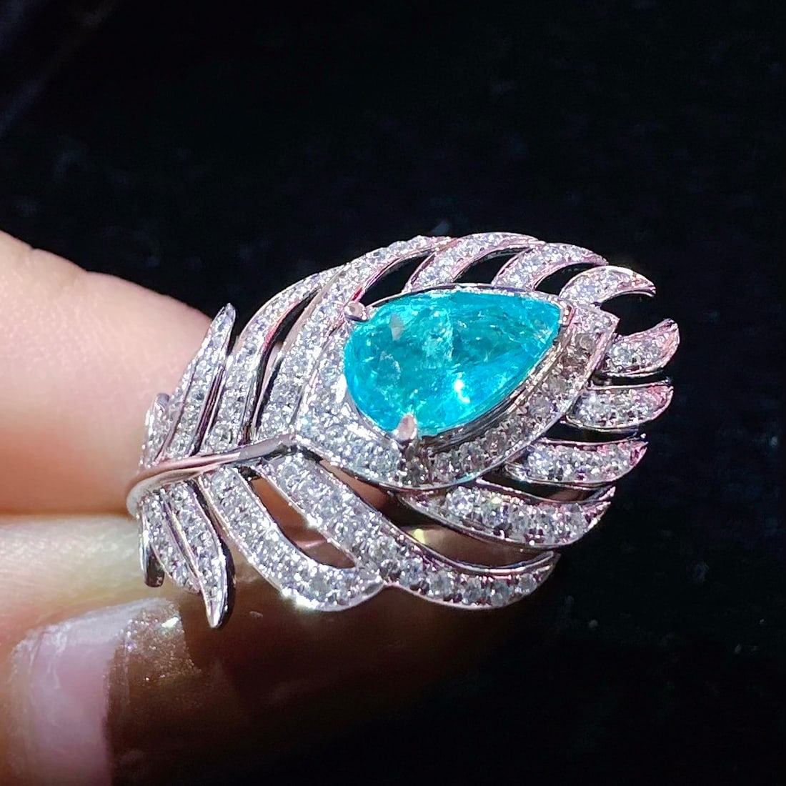 14k Gold 1.35 Ctw Natural Paraiba Tourmaline & Diamond Ring - 4