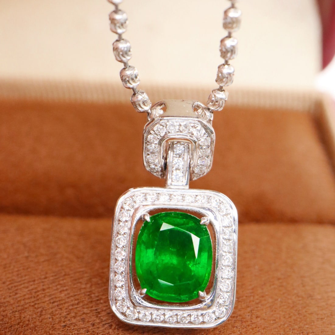 14k Gold 1.63 Ctw Vivid Green Natural Emerald & Diamond Pendant( Without Chain ) - 2