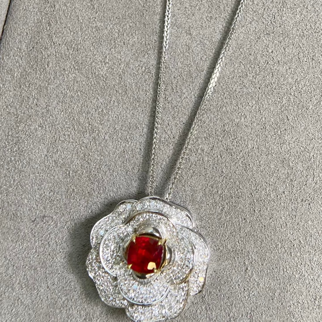 14k Gold 1.74 Ctw Natural Ruby & Diamond & Flowers Pendant( Without Chain ) - 2