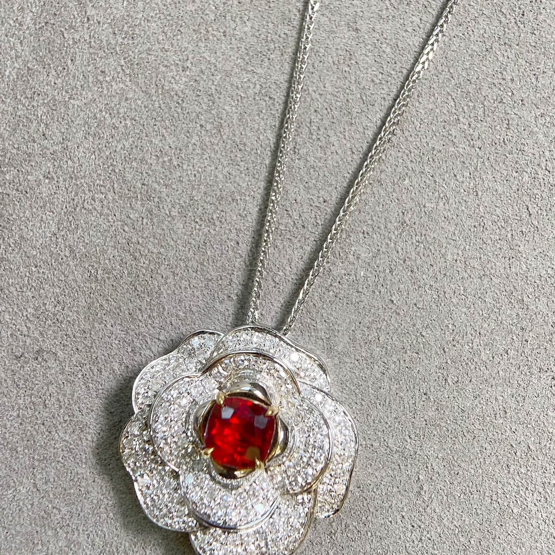 14k Gold 1.74 Ctw Natural Ruby & Diamond & Flowers Pendant( Without Chain ) - 6