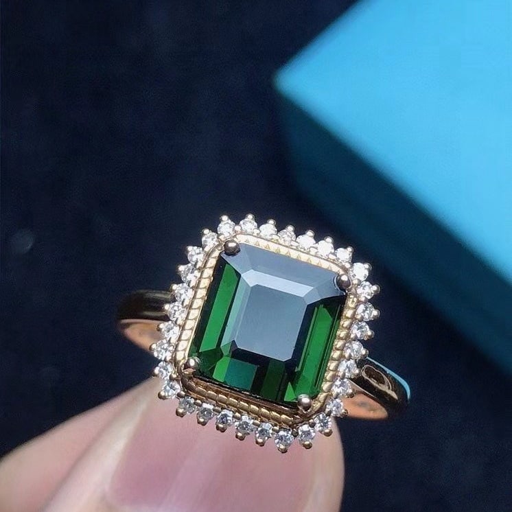 14k Gold 2.45 Ct Natural Tourmaline & Diamond Ring: Ref:231106367 // gold content:14k gold // ring size:7. 25us // // main gemstone:tourmaline // shape:octagonal // carat weight:2. 45ct // color:green // treatment:natural // // adjacent gemstone 2