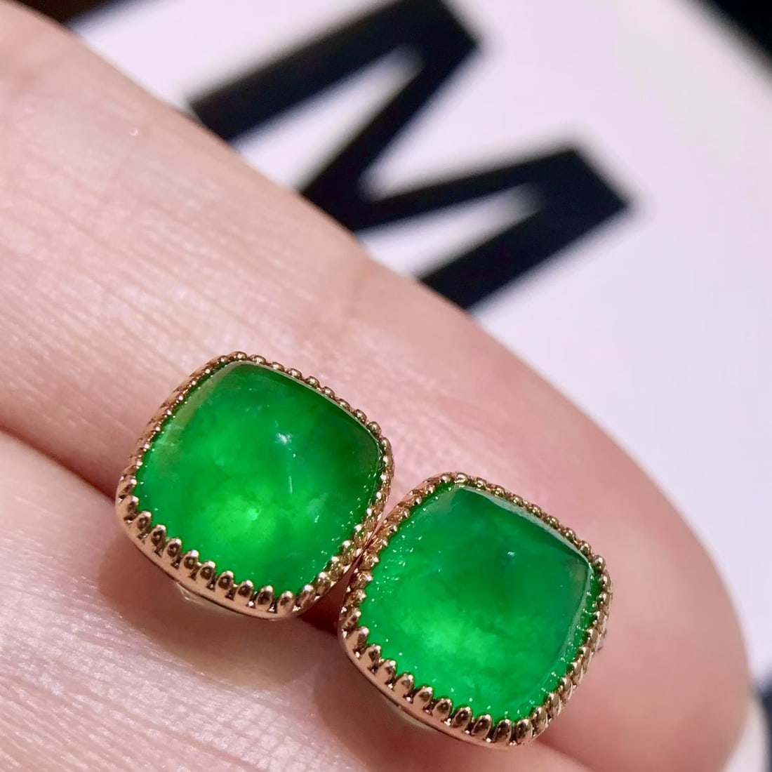 14k Gold 3.9 Ct Vivid Green Natural Emerald Earrings - 2