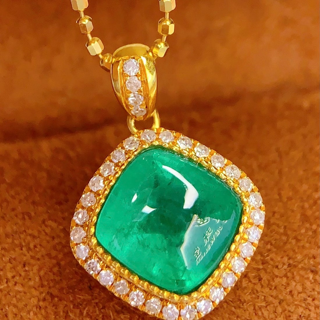 14k Gold 3 Ct Natural Emerald & Diamond Pendant( Without Chain ) - 2