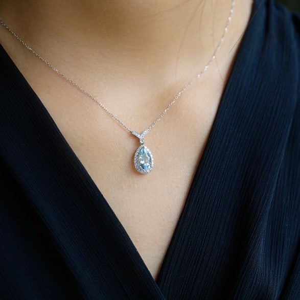 14k Gold 1.5 Ct Natural Aquamarine & Diamond Necklace - 5