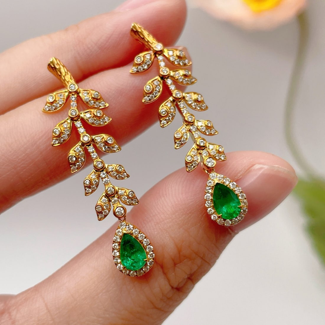 14k Gold 1.41 Ctw Vivid Green Natural Emerald & Diamond Earrings - 2