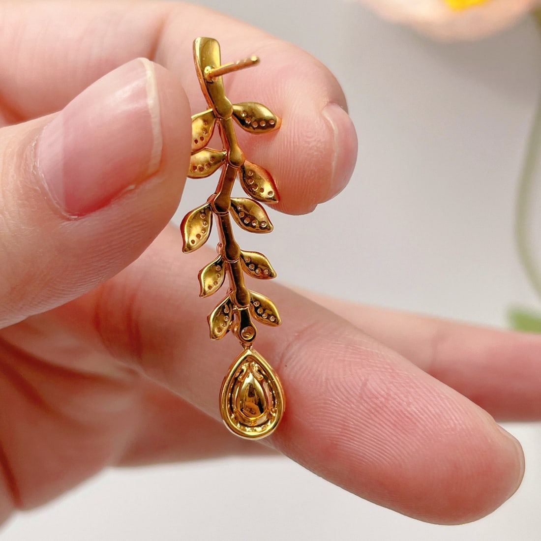 14k Gold 1.41 Ctw Vivid Green Natural Emerald & Diamond Earrings - 5