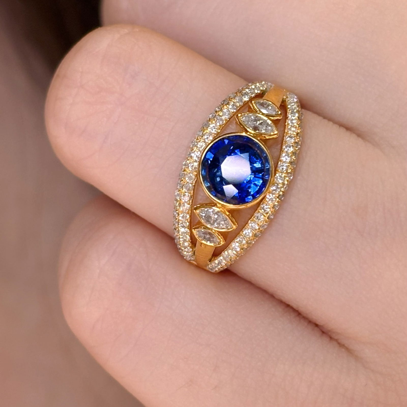 14k Gold 1 Ct Natural Sapphire & Diamond Ring - 3