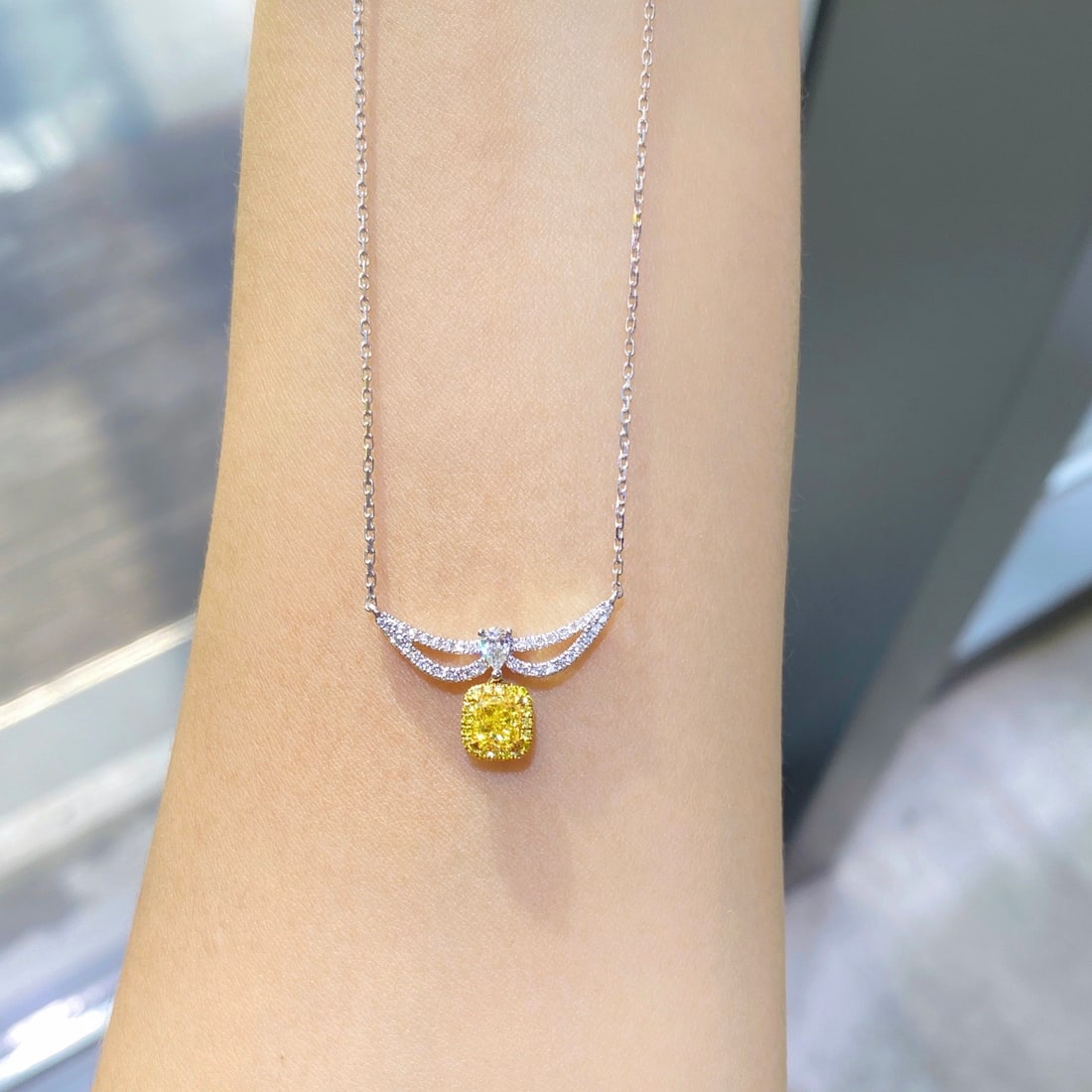 Gia Certified 14k Gold 0.80 Ctw Natural Yellow Diamond & Diamond Necklace - 2