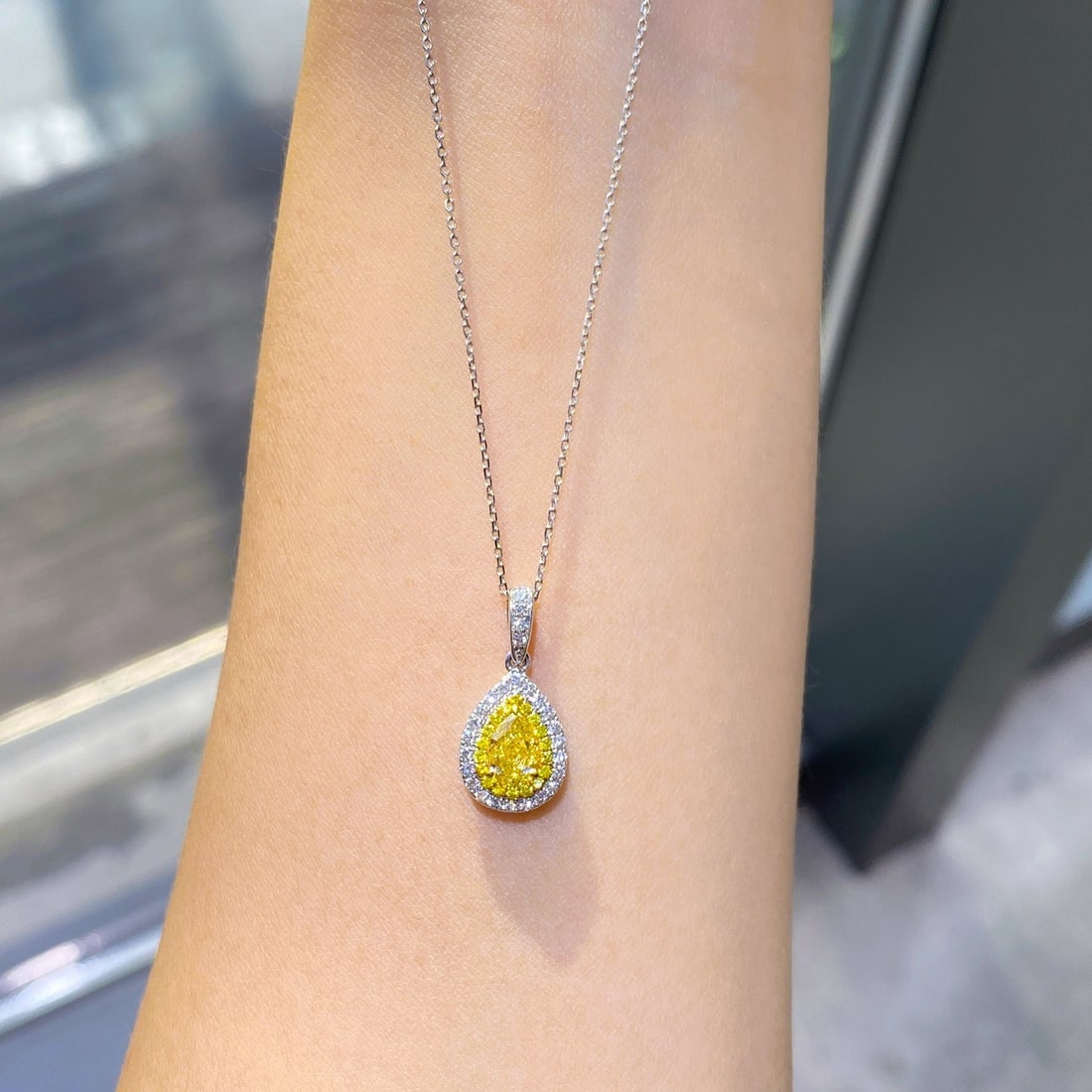 Gia Certified 14k Gold 0.91 Ctw Natural Yellow Diamond & Diamond Necklace - 2