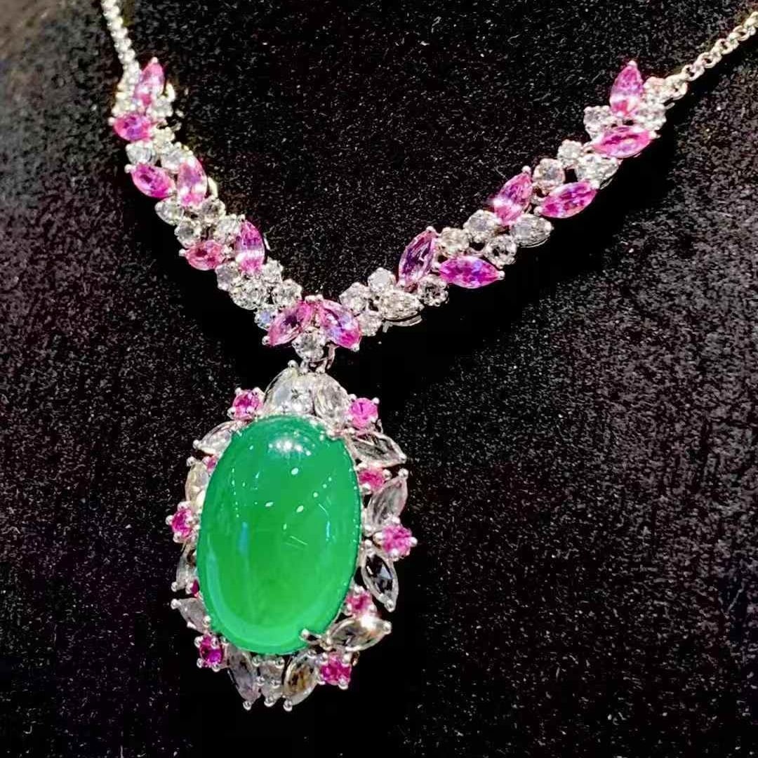 14k Gold 7.39 Ct Natural Emerald & Diamond Necklace - 2