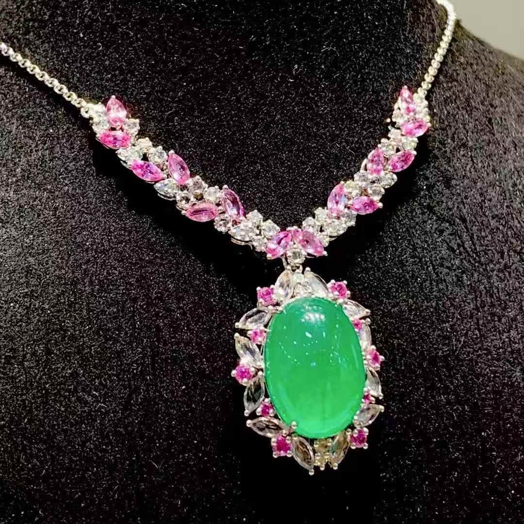 14k Gold 7.39 Ct Natural Emerald & Diamond Necklace - 5
