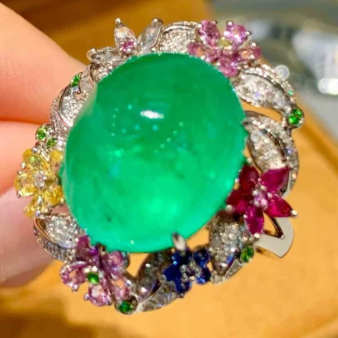 14k Gold 10.02 Ct Natural Emerald & Diamond Ring - 4