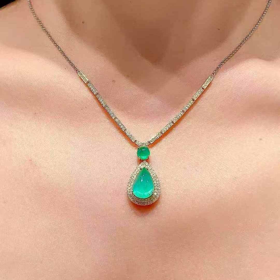 14k Gold 5.6 Ct Natural Emerald & Diamond Necklace - 6