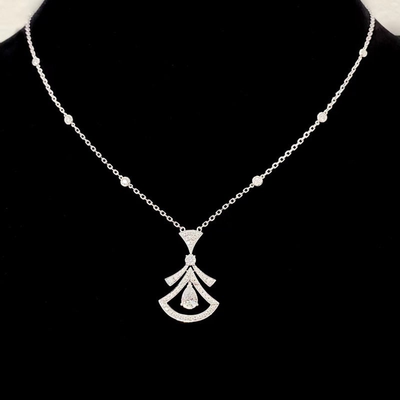 14k Gold 0.95 Ctw Natural H Diamond Necklace: Ref:231107075 // gold content:14k gold // main gemstone:diamond // shape:pear // carat weight:0. 3ct // clarity grade:vs-si // color:h // treatment:natural // // adjacent gemstone 2 : diamond //